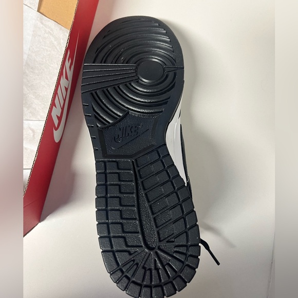 Men’s Nike dunk low pandas - Picture 6 of 7